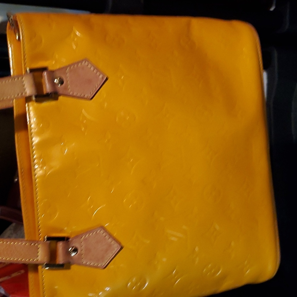 Lv bag reserved for live show